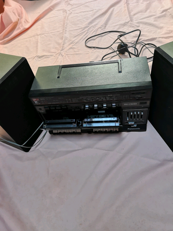 Retro Panasonic twin Cassette tape/Radio. Full working order. 
