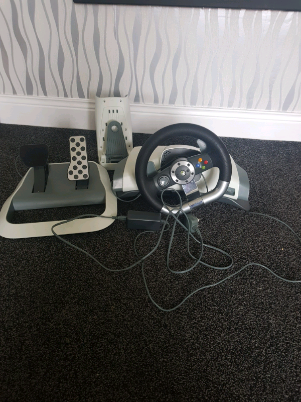Xbox 360 driving wheel and pedals 