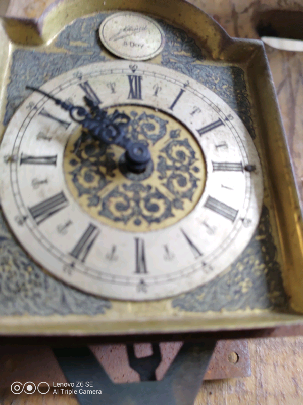 image for Small dial and movement attached to it.