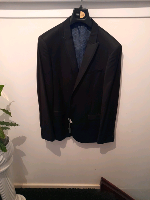 New_ Gents Black dinner jacket  44regular slim fit + jacket cover