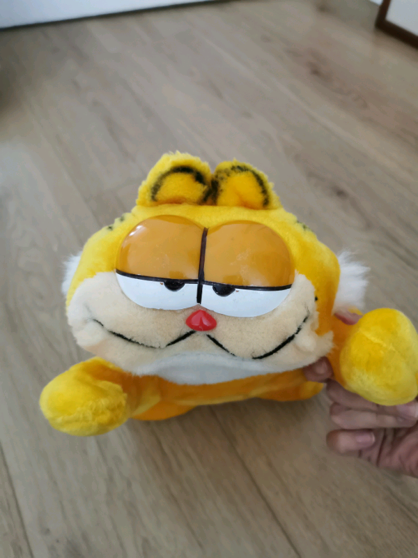 Vintage 1980's Garfield "BORED BORED BORED"Soft Toy Plush medium retro