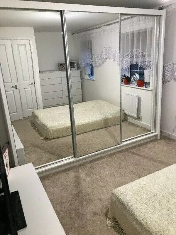 50% Half Price -Brand New Stunning Quality 3/2 Doors Sliding Wardrobe with Mirrors Shelves Rails