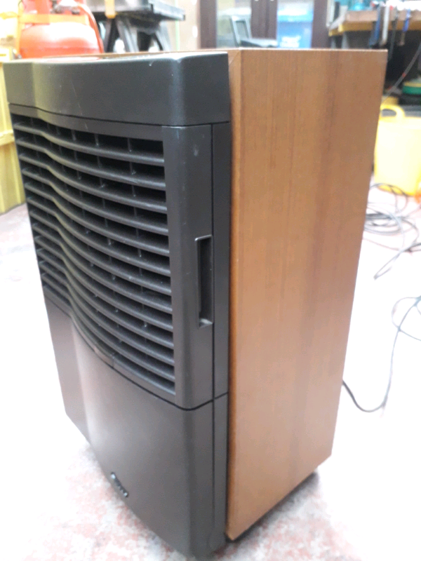 EBAC HOMEDRY 660 DEHUMIDIFIER IN EXCELLENT WORKING CONDITION 