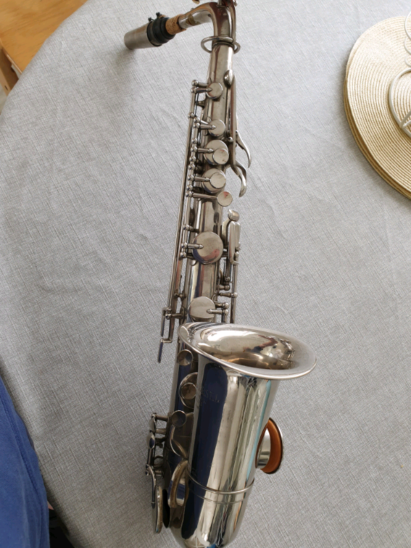 Saxophone Universal Savana 