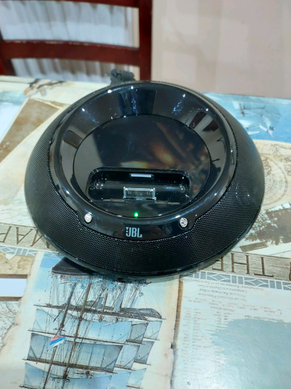 JBL On Stage 3P Ipod/Iphone dock loudspeaker