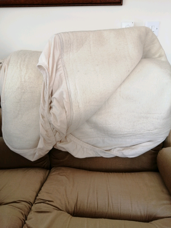 Merino lambs wool underlay double under blanket 