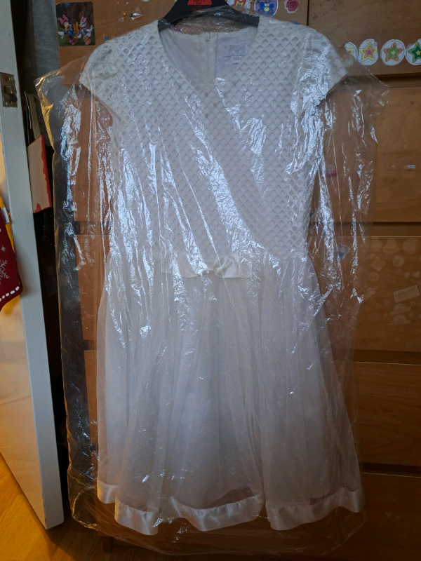 Girls dress. Communion.