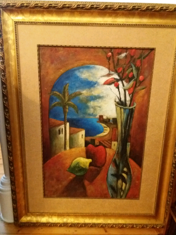 Beautifull hand painted.