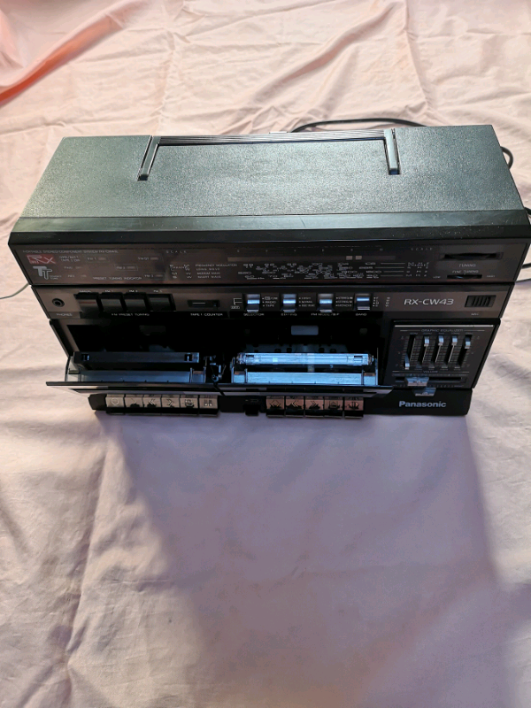 Retro Panasonic twin Cassette tape/Radio. Full working order. 