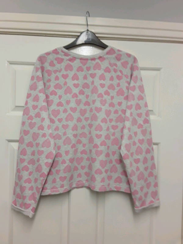 F&F JUMPER SIZE 12/14 GREY WITH PINK HEARTS