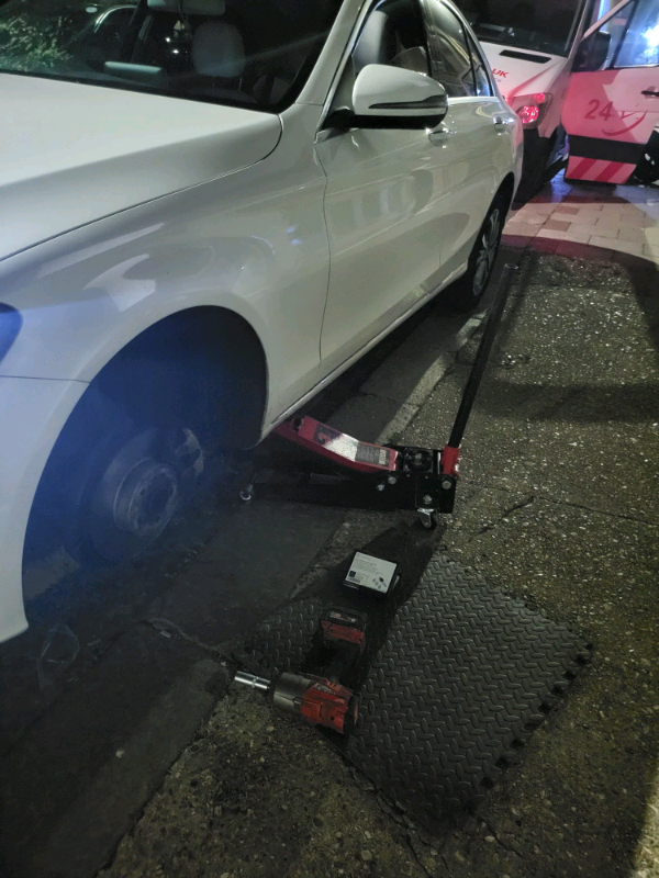 Mobile Tyre Fitter Buckhurst Hill 