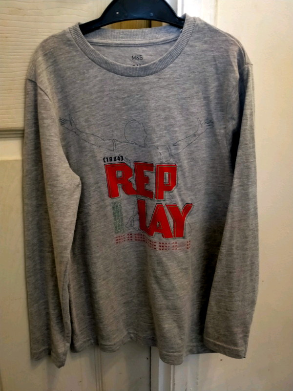 Long sleeved top 