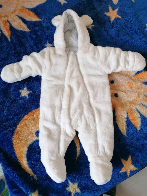image for White jumpsuit 68cm 3-6month old baby