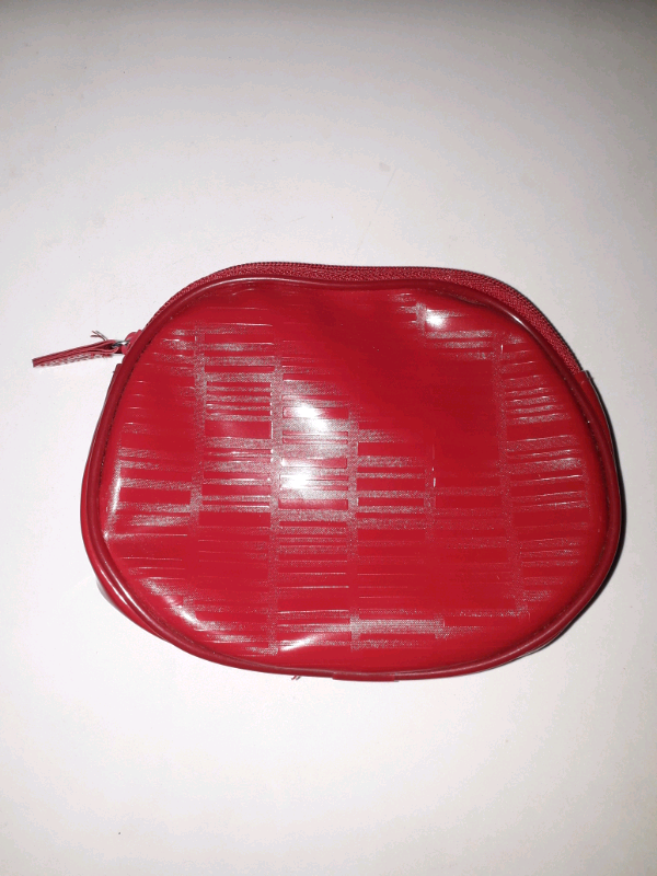 RED CLINIQUE COSMETIC BAG 