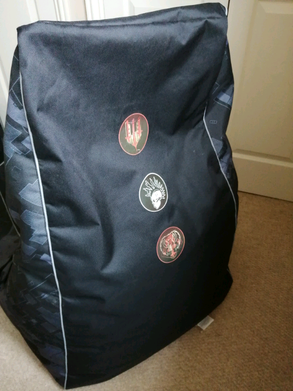Call of Duty Gaming Beanbag and footstool - like new! 