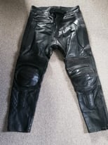 Leather motorcycle trousers 