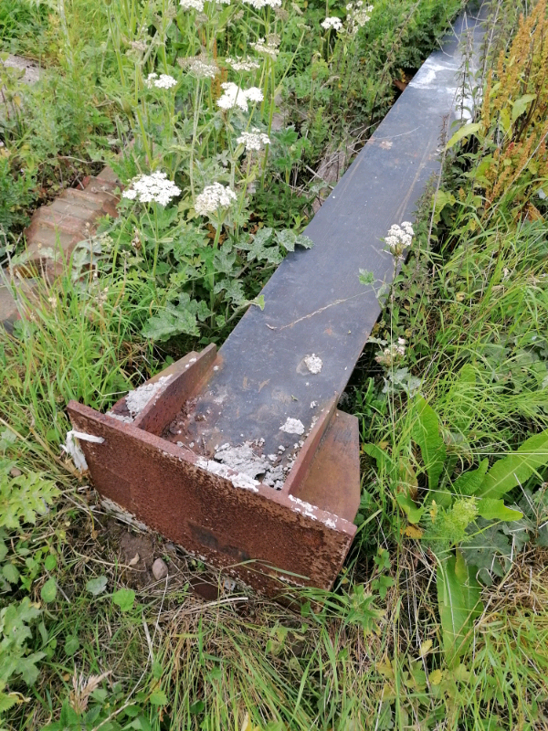 image for 9.5m long, 300m x 300mm Steel UC with base plate