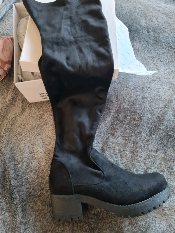Over the knee boots. OPEN TO OFFERS.