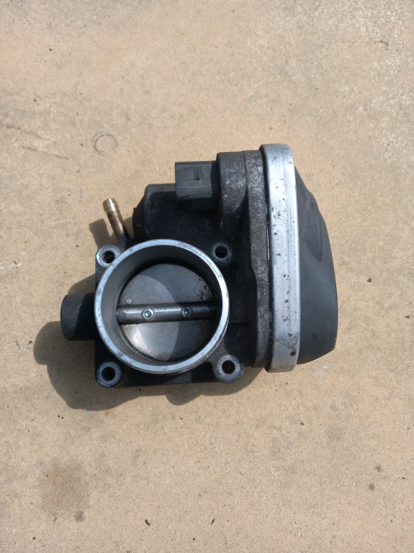 image for Mini one R50 2006 1.6 petrol throttle body
