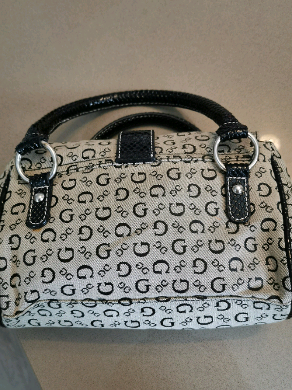 Guess grey and black handbag 