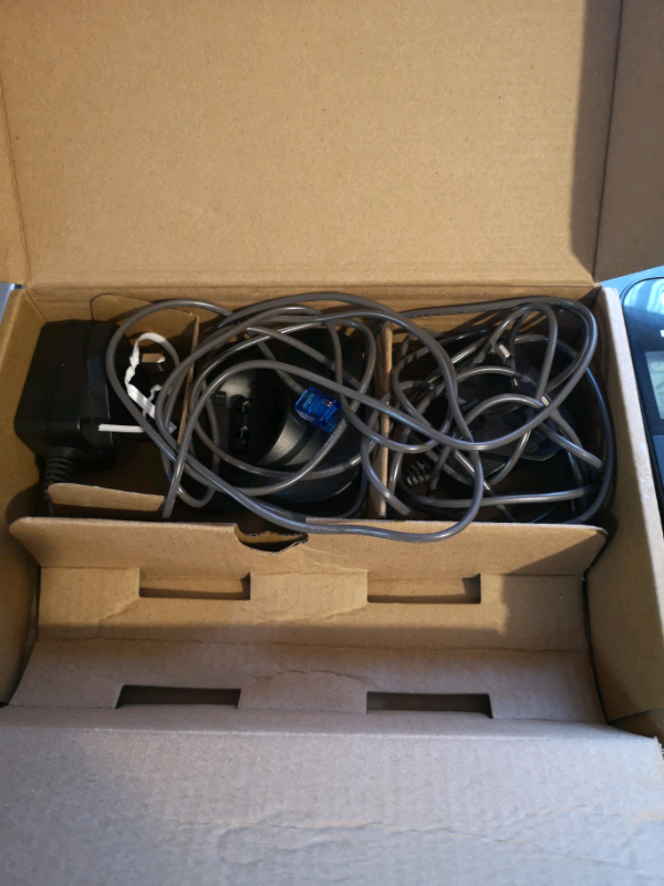 Panasonic cordless trio home phones caller display, speakerphone etc