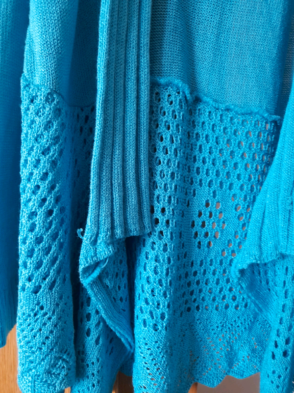 Ladies knitted sweater small/medium
