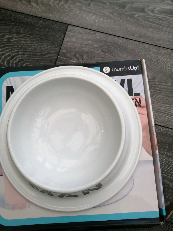 Man bowl