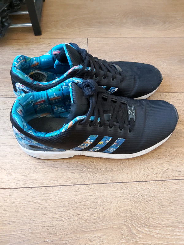 image for Adidas torsion trainers size 9