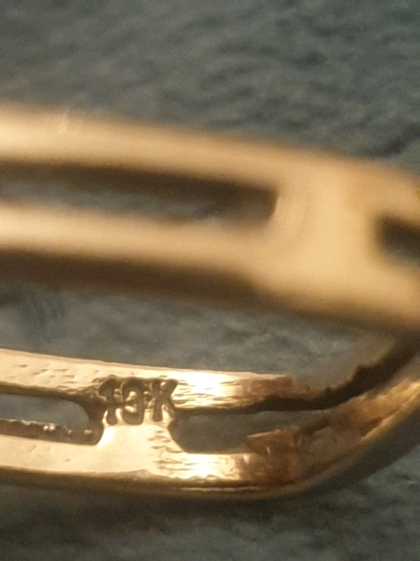 Modern 10K gold, 2 diamonds, square ring, authentic 