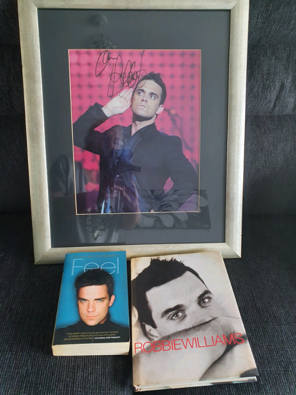 image for Robbie Williams picture and 2 books
