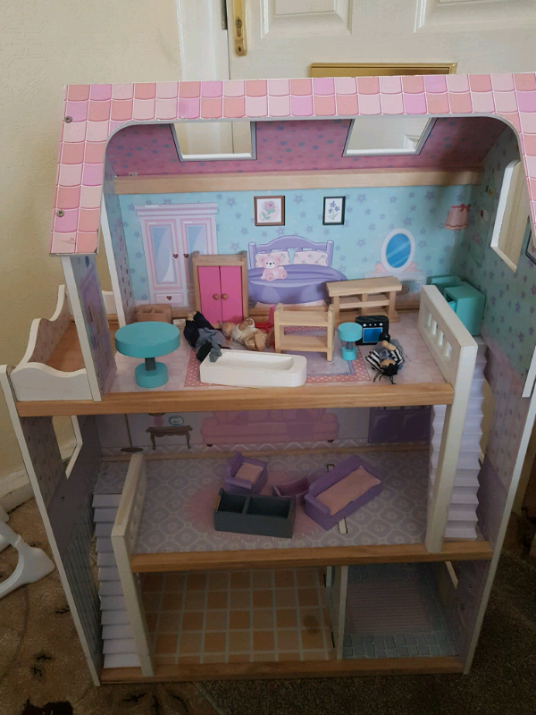 Doll house 