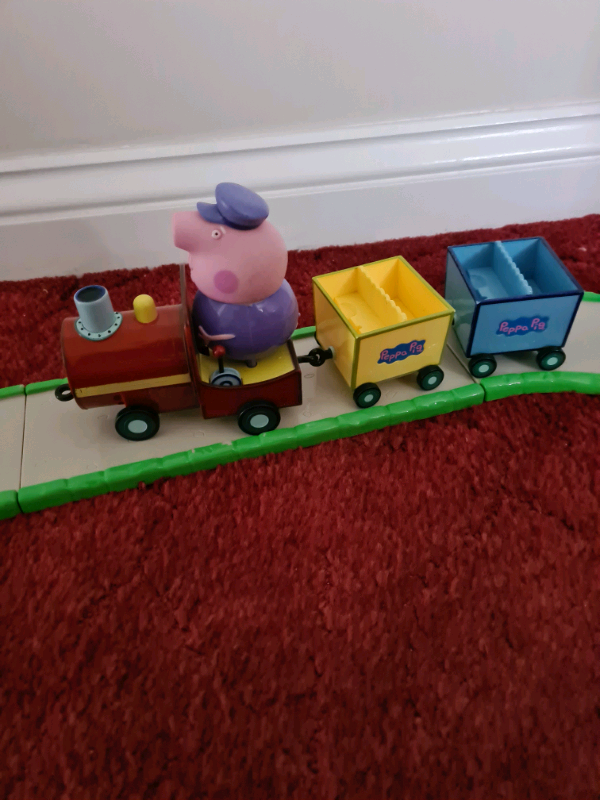Peppa pig train and train line