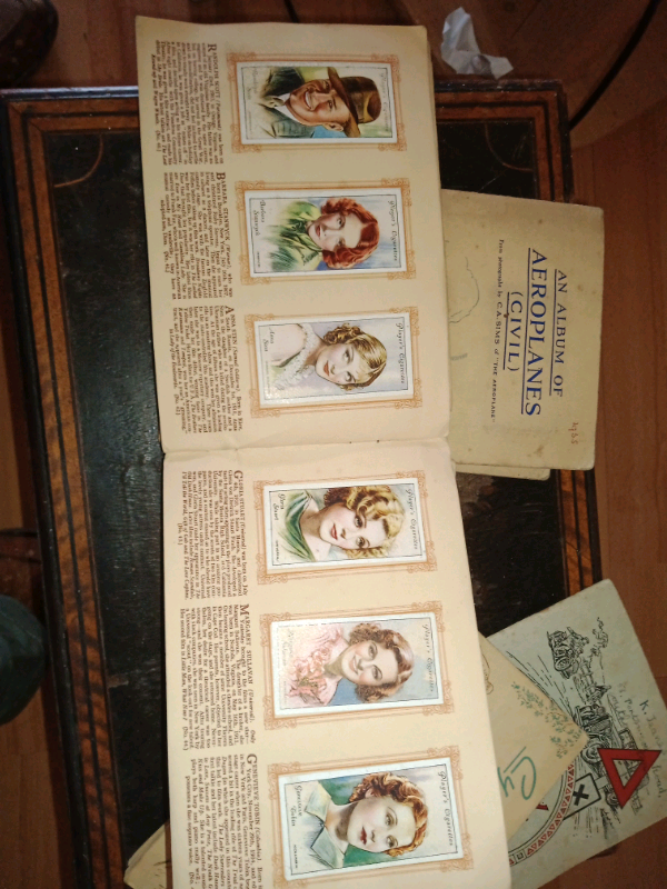 REDUCED price! collection of 5 cigarette card albums. 