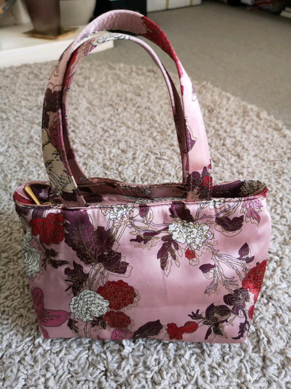 image for Pretty Pink Oriental Floral satin lined design small handbag 