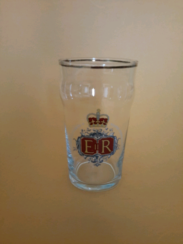 EIIR Silver Jubilee Commemorative Pint Glass.