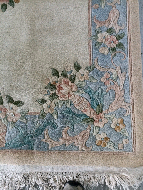 CHINESE STYLE WOOL RUG