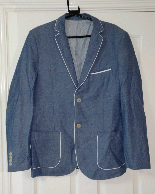 Jackets x2 & Top x1 - Size Large