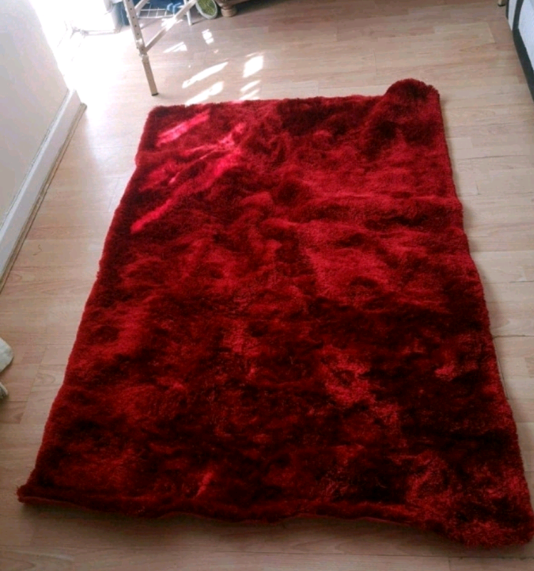 Red rug