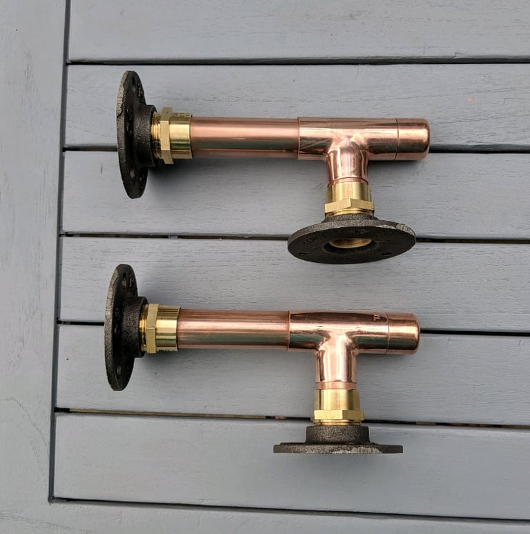 Industrial Designed T JOINT Copper Pipe Shelf Brackets 