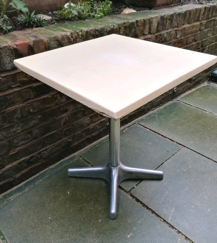 HEAVY DUTY QUALITY WOOD SQUARE TOP TABLE Bistro Cafe Restaurant EVENTS