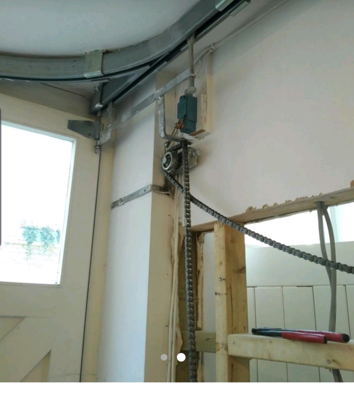 image for Garage door mechanism 