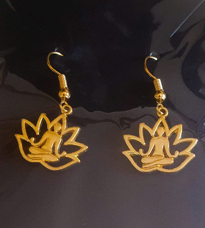 Womens Jewellery, Gold Spiritual Lotus Flower Buddha Earrings *NEW*