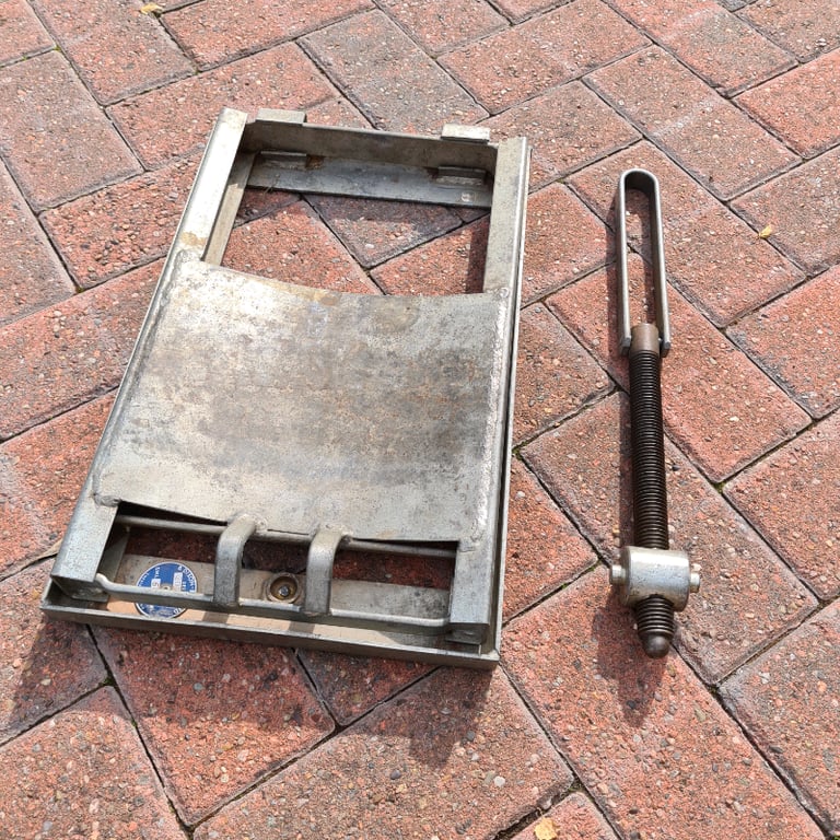 Caravan/Trailer Leveller