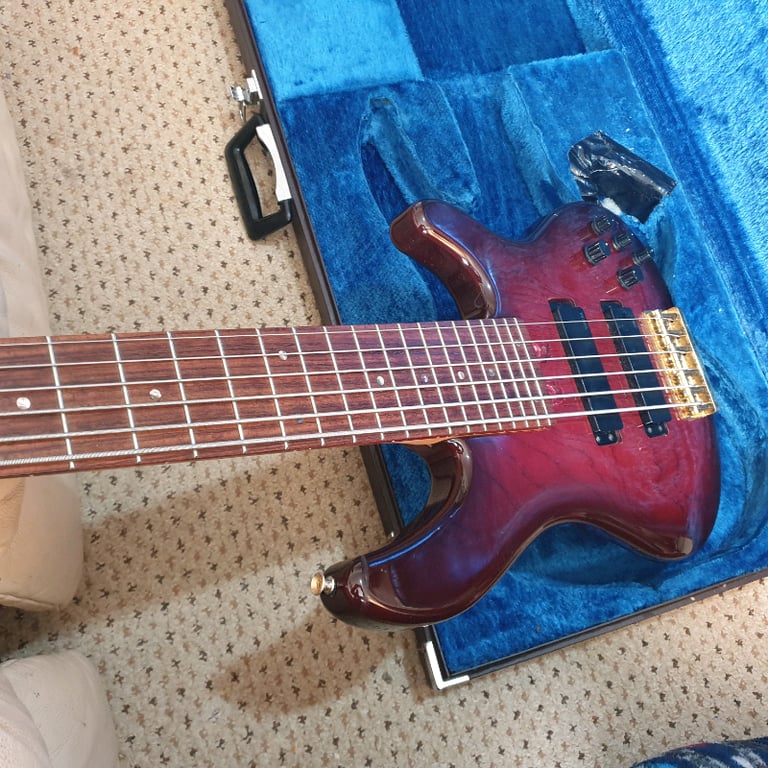 YAMAHA TRB-6 II 6-string bass Guitar 
