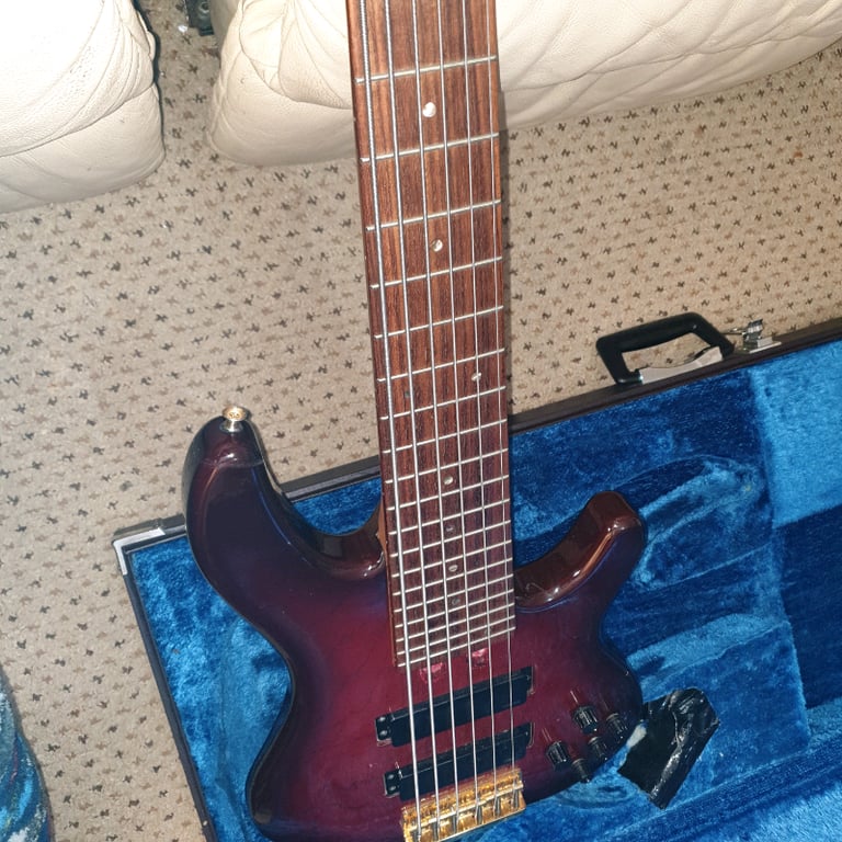 YAMAHA TRB-6 II 6-string bass Guitar 