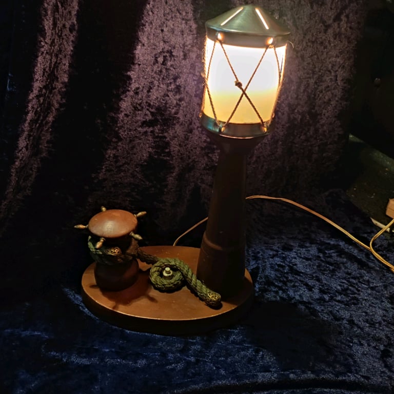 Lighthouse lamp 
