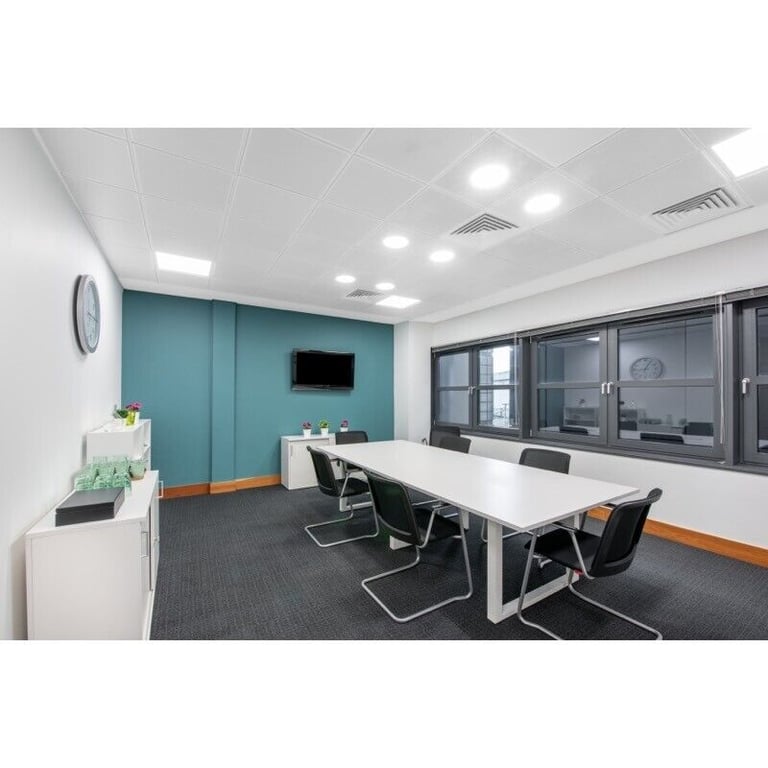 Gateshead - NE11 0NQ, 1 Desk serviced office to rent at Regus Team Valley