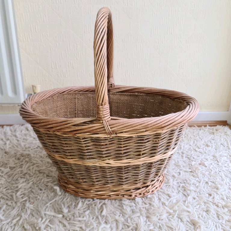 image for Lined Wicker Basket