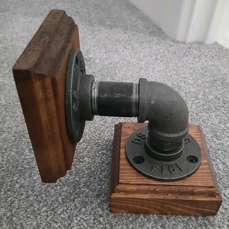 Lamp and Bookends.