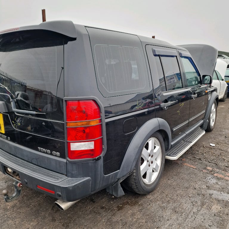 Breaking spare parts land rover discovery 3 tdv6 gs 